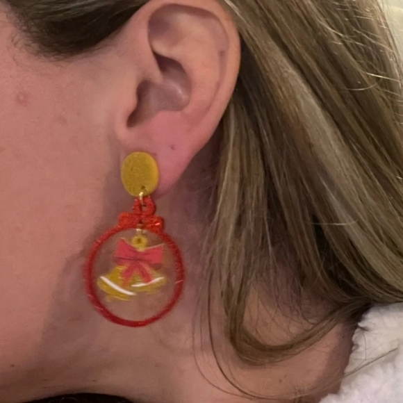 Tis the season earrings - Picture 2 of 4